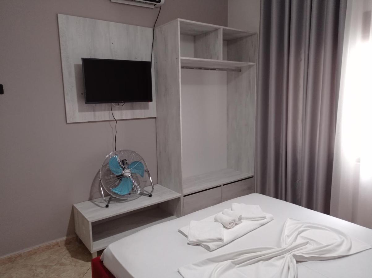 Hotel Vila Stefa Vlorë Εξωτερικό φωτογραφία